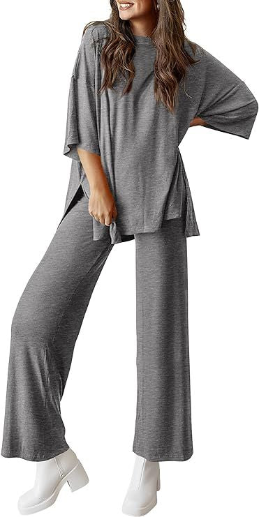 Stylish and casual loose T-shirt pajama set with side pockets